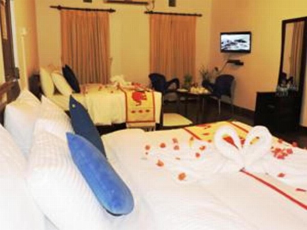 Capital Regency image 13