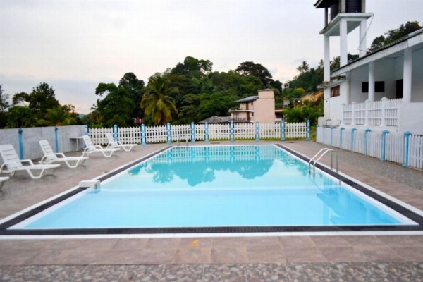 Capital Regency image 14